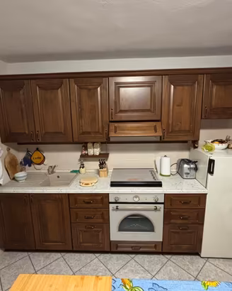 Cucina Classica in Legno + Buffet Coordinato
