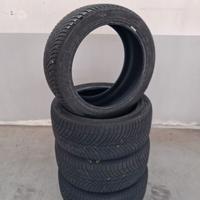 Gomme Pirelli All Season SF3