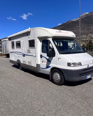 Camper caravans international semi-integrale