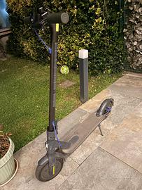 Monopattino elettrico xiaomi mi scooter 3