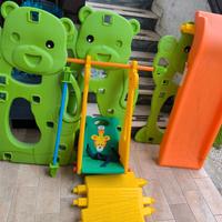 Scivolo con altalena