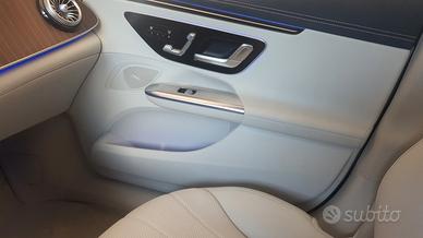 MERCEDES EQE 4MATIC 