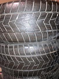 4 Gomme M+S 225/45-18 e 255/40-18