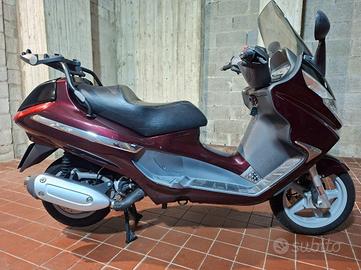 Scooter Piaggio X8