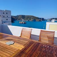 Pasqua a Ponza casa con terrazzo