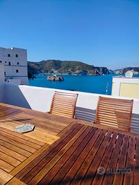 Pasqua a Ponza casa con terrazzo