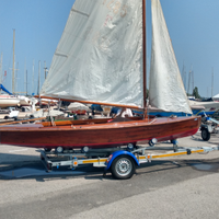 Deriva in legno classica modello Pirat