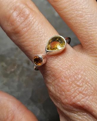 Anello in argento 925 regolabile e citrino natur. 