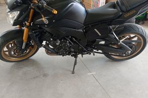 moto Yamaha fz8