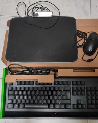 mouse tastiera tappetino pc