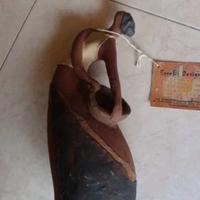 Figura di donna in terracotta