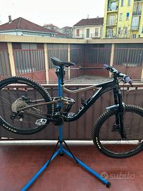 Giant Reign 2 2023 29”