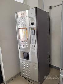 Distributore automatico Rhea vendors revisionato