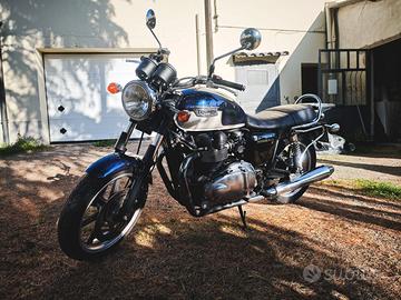 Triumph Bonneville SE