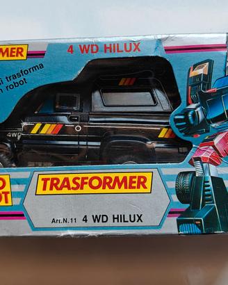 Auto Robot 4WD Hilux GiG Takara ‘80 + Adesivi