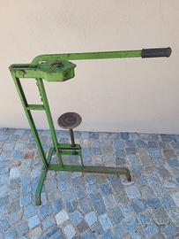 tappatrice a colonna per tappi in sughero 