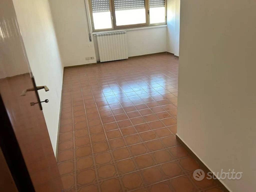 Appartamento – Latina, Villaggio Trieste - Vista 2