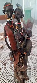Scultura africana statua di famiglia in resina