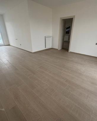 Ufficio 4camere+3acc Rif FL254