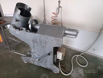 Insaccatrice Elettrica Prof. Omet LT 30