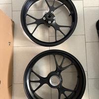 Cerchio anteriore+posteriore Marchesini Ducati V4R