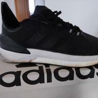 Scarpe Adidas mod. Avryn