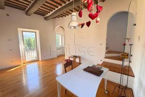Casa indipendente di 80 m² con 3 locali a Umbertid
