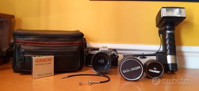 Nikon FE reflex e Obiettivi