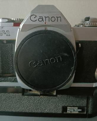 Canon Av1 con accessori 