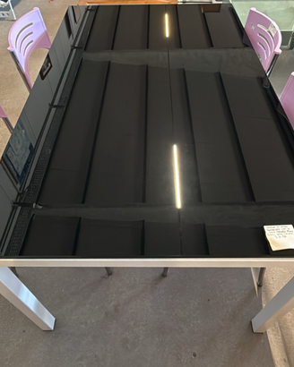 Tavolo In Vetro Nero Nuovo da esposizione 478/U