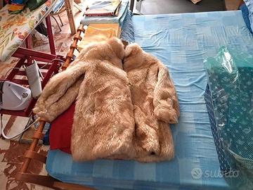 Pelliccia beige di grandi dimensioni, oversize