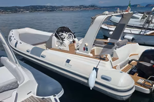 GOMMONE ALSON 750 FLASH + SUZUKI 200 cv