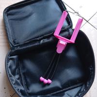 mini cavalletto per telefono con custodia