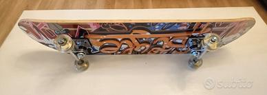 skateboard in legno