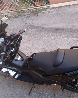 Yamaha T Max 500