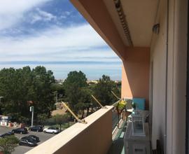 Roma Ostia, vicino mare e stazione