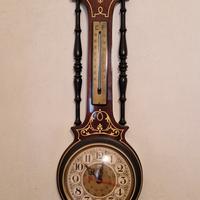 Orologio da parete vintage con barometro e termome