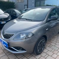 Lancia Ypsilon 1.0 FireFly 5 porte S&S Hybrid Gold