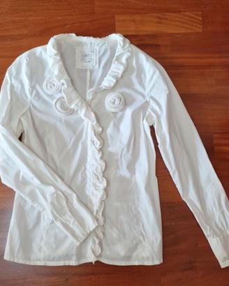 camicia bianca con rose