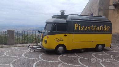 Food Truk adibito a pizzeria è friggitoria