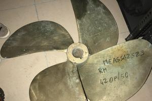 Elica di rispetto Uniesse 42 bronzo