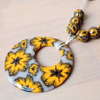 Bracciale e Collana Fimo con Fiori Gialli 