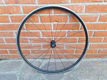 cerchio anteriore bici corsa
