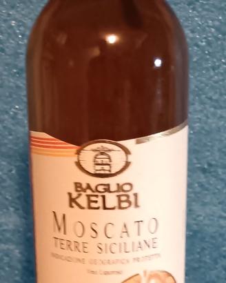 Bottiglia di Moscato delle terre Siciliane 