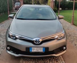 Toyota Auris 1.8 Hybrid Business