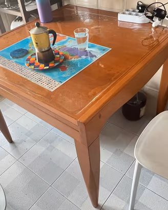 Tavolo quadrato allungabile