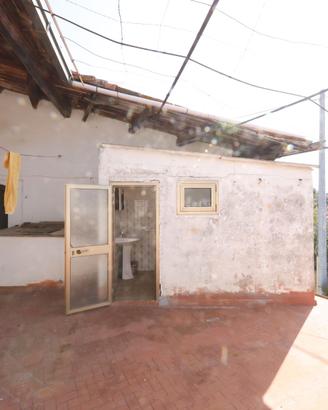Casa  pietra a Bortigali su due piani con terrazza