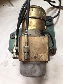 Pompa idraulica capote Peugeot 205 CTI Cabrio