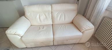 Divano in pelle da 2 posti