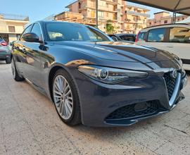 Alfa Romeo Giulia - 2.2 Super 180 CV CARPLAY/KEYLE